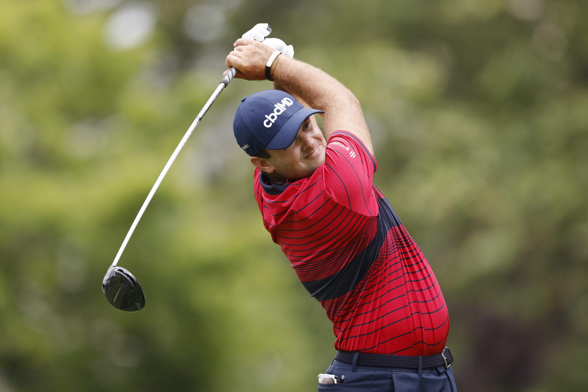 CROMWELL, CONNECTICUT - JUNE 27: Patrick Reed of the United States plays his shot from the sixth tee during the final round of the Travelers Championship at TPC River Highlands on June 27, 2021 in Cromwell, Connecticut.