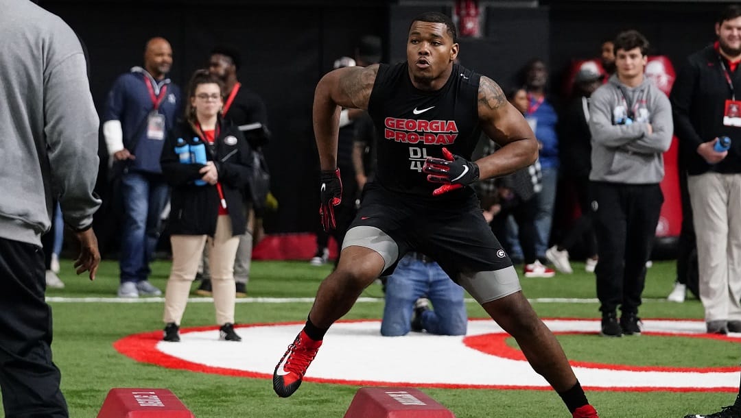 Travon Walker has supplanted Aiden Hutchinson at the top of the NFL Draft odds.