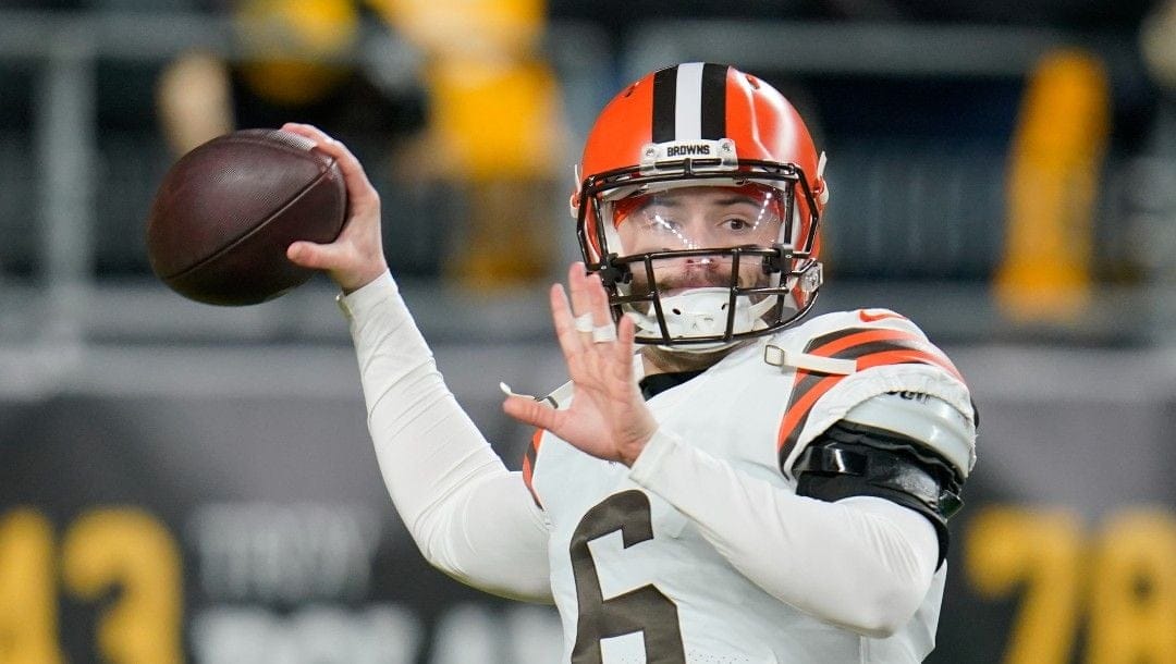 Cleveland Browns quarterback Baker Mayfield (6) warms up before an NFL football game against the Pittsburgh Steelers, on Jan. 3, 2022, in Pittsburgh.