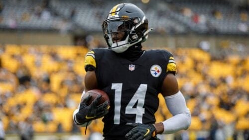 Pittsburgh Steelers wide receiver George Pickens (14) warms up