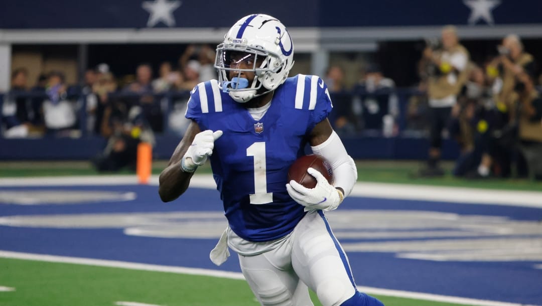 Indianapolis Colts wide receiver Parris Campbell (1) runs