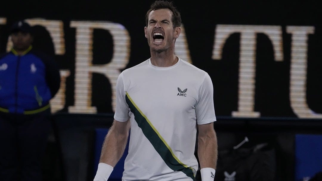 Andy Murray staged a ferocious comeback on Thursday in his second-round match at the Australian Open against Thanasi Kokkinakis.