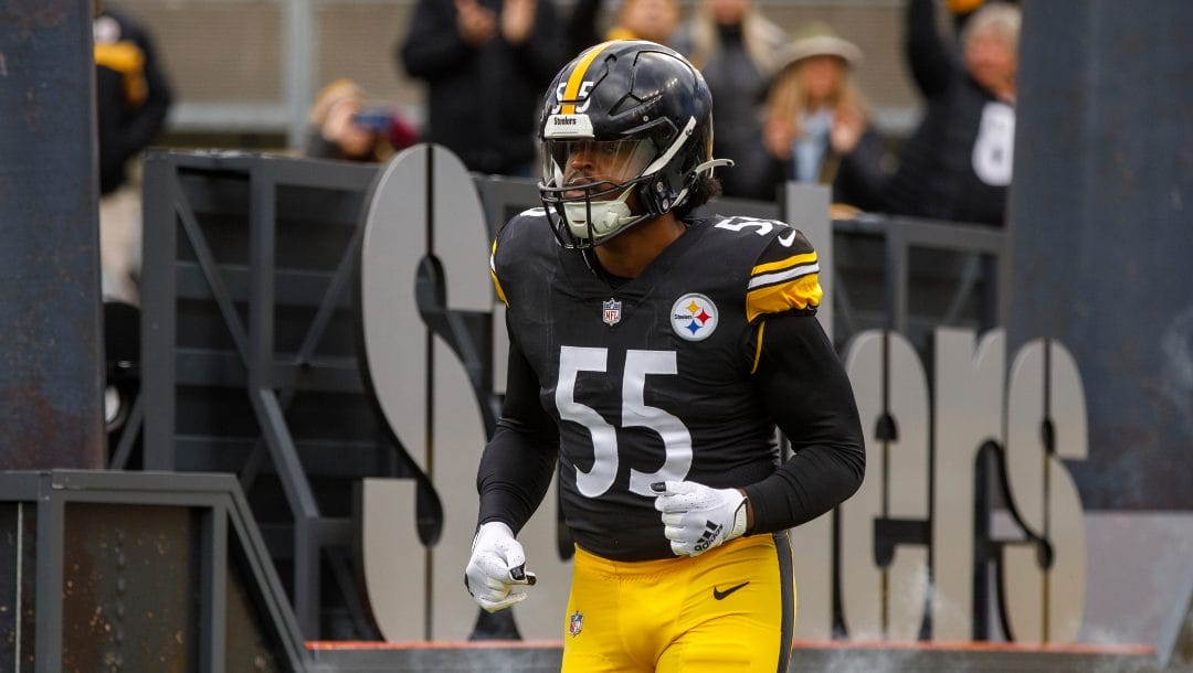 Pittsburgh Steelers linebacker Devin Bush (55) runs onto the field after being introduced before an NFL football game, Sunday, Nov. 13, 2022, in Pittsburgh, PA.