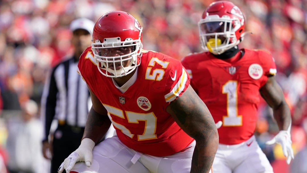 Kansas City Chiefs offensive tackle Orlando Brown Jr. (57) lines up