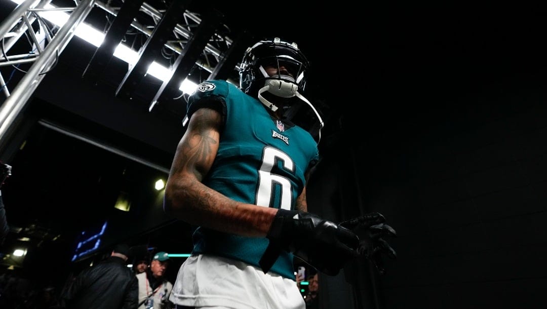 Philadelphia Eagles wide receiver DeVonta Smith waits to go on the field before the NFC Championship NFL football game between the Philadelphia Eagles and the San Francisco 49ers on Sunday, Jan. 29, 2023, in Philadelphia. (AP Photo/Matt Slocum)