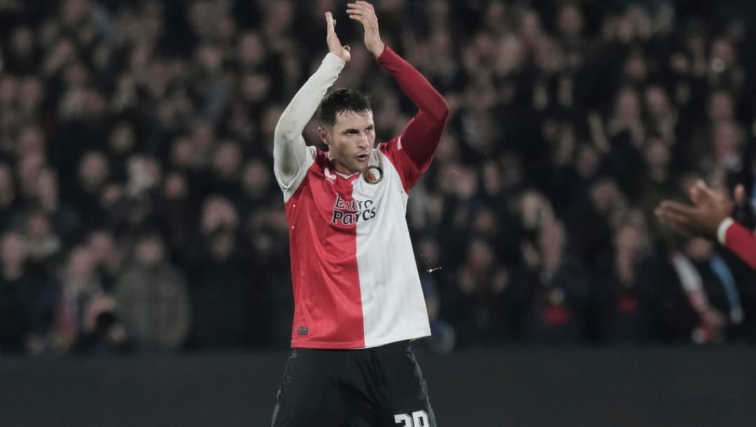 Feyenoord's Santiago Gimenez cheers supporters as he leaves the pitch during the Champions League, Group E soccer match between Feyenoord and Lazio, at the Feyenoord stadium, in Rotterdam, Netherlands, Wednesday, Oct. 25, 2023.