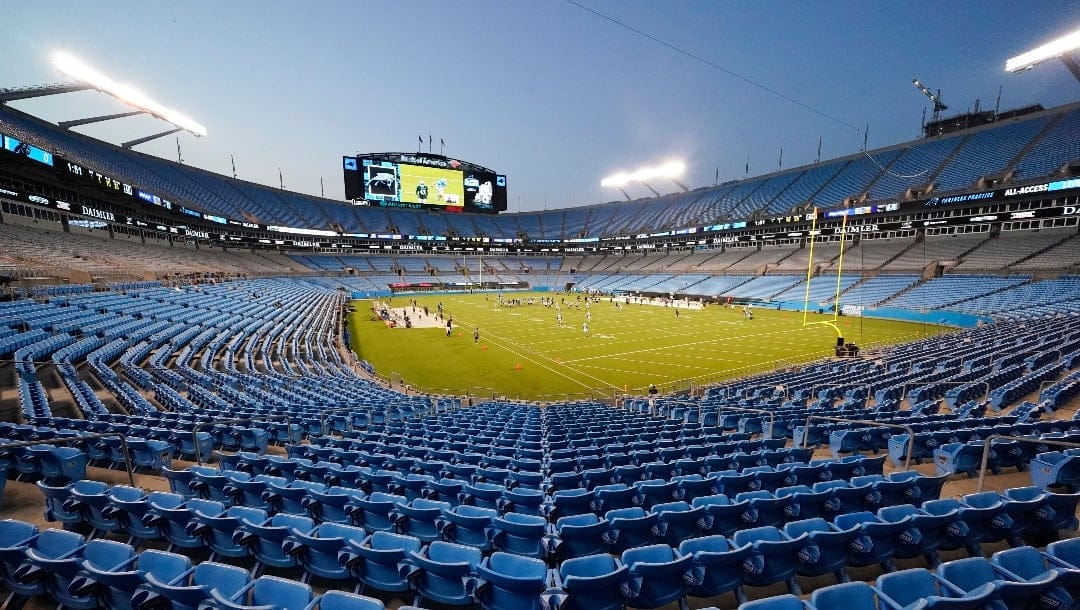 The Florida State Seminoles and Louisville Cardinals are scheduled to meet in the ACC Championship on Saturday, Dec. 2. Kickoff is set for 8 p.m. ET from Bank of America Stadium in Charlotte, North Carolina. Florida State is a 2.5-point favorite in college football odds. Florida State vs Louisville Weather: Temperature The predicted nighttime high is 54 degrees. AccuWeather‘s RealFeel nighttime temperature is 46 degrees. Florida State vs. Louisville Weather: Rain There’s a 94% nighttime chance of rain and a 0% nighttime chance of thunderstorms. The projected nighttime rain accumulation is 0.41 inches. Florida State vs. Louisville Weather: Wind The interior of Bank of America Stadium is shown during an NFL football camp practice with no fans Wednesday, Aug. 26, 2020, in Charlotte, N.C. (AP Photo/Chris Carlson)