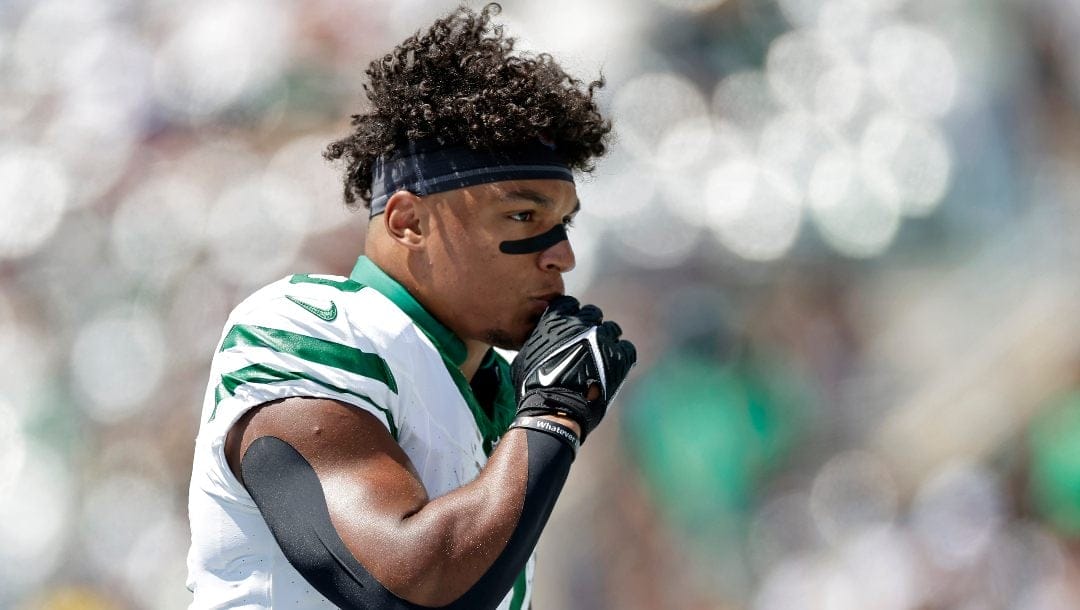 New York Jets running back Braelon Allen (0) before a pre-season NFL football game against the Washington Commanders Saturday, Aug. 10, 2024, in East Rutherford, N.J.