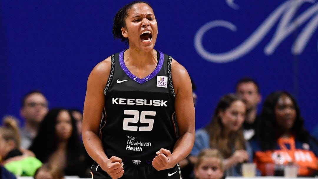 Connecticut Sun forward Alyssa Thomas (25) reacts during the third quarter of a WNBA basketball game against the Indiana Fever, Tuesday, May 14, 2024, in Uncasville, Conn.
