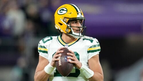 Green Bay Packers' Jordan Love warms up before an NFL football game against the Minnesota Vikings Sunday, Dec. 31, 2023, in Minneapolis. (AP Photo/Abbie Parr)