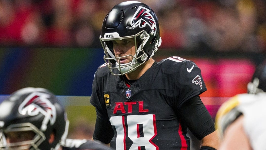 Atlanta Falcons quarterback Kirk Cousins (18) lines up during the first half of an NFL football game against the Pittsburgh Steelers, Sunday, Sept. 8, 2024, in Atlanta. The Steelers defeated the Falcons 18-10.