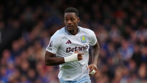 Aston Villa's Jhon Duran runs into position during the English Premier League soccer match between Ipswich Town and Aston Villa, at Portman Road stadium in Ipswich, England, Sunday, Sept. 29, 2024.