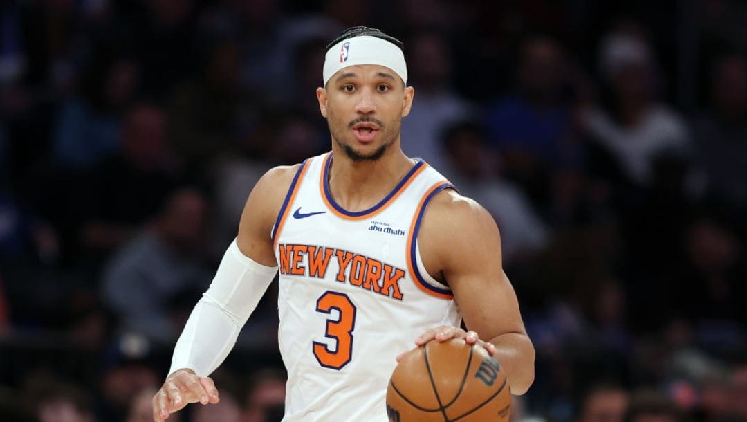 NEW YORK, NEW YORK - JANUARY 20: Josh Hart #3 of the New York Knicks dribbles during the first half against the Atlanta Hawks at Madison Square Garden on January 20, 2025 in New York City. NOTE TO USER: User expressly acknowledges and agrees that, by downloading and or using this photograph, User is consenting to the terms and conditions of the Getty Images License Agreement.