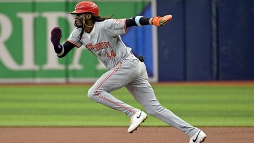 Cincinnati Reds' Elly De La Cruz races to steal second base during the first inning of a baseball game against the Tampa Bay Rays, Sunday, July 28, 2024, in St. Petersburg, Fla.